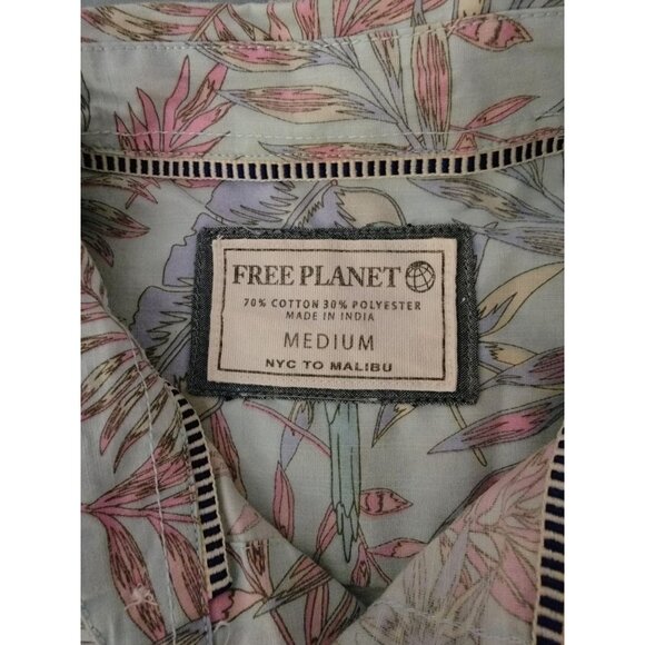 Free Planet Tropical Print Short-Sleeve Shirt Medium 70% Cotton 30% Polyester - Picture 2 of 4